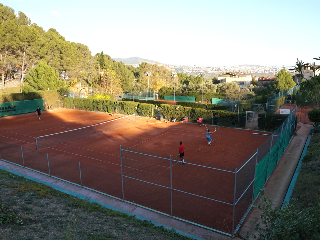 bruguera tennis academyの画像